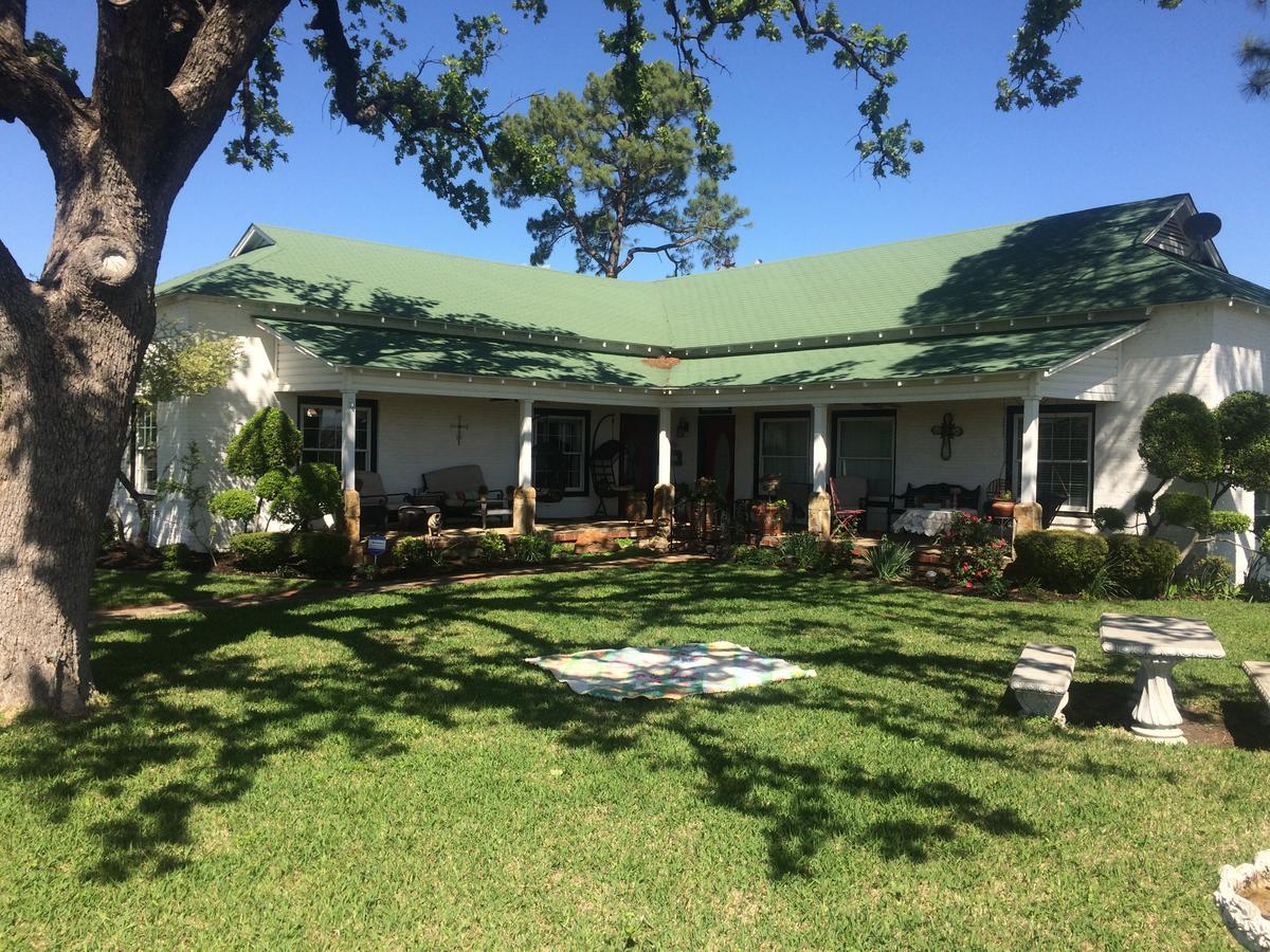 Bed and Breakfast The Old Liberty Schoolhouse Azle Экстерьер фото